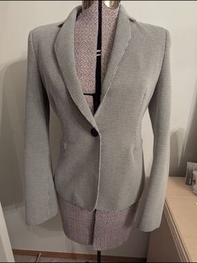Akris Punto Black-and-White Micro-Houndstooth Single-Button Blazer